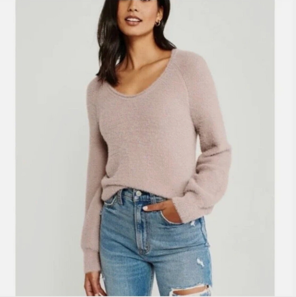 Abercrombie & Fitch Soft Blush Knit Sweater
